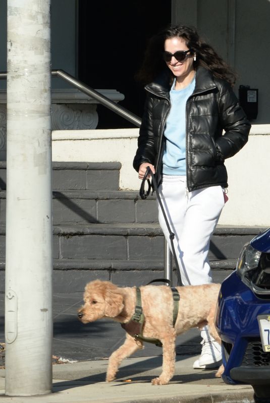 MOLLY HURWITZ Out with Her Dog in Los Angeles 01/15/2024