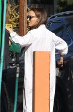 NATALIE PORTMAN at a Gas Station in Los Feliz 01/11/2024