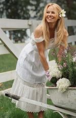 PAMELA ANDERSON - Pamela