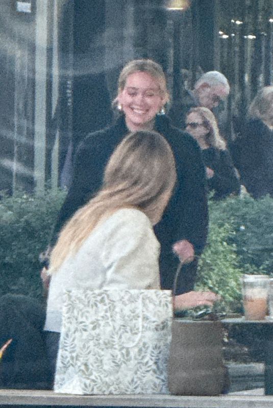 Pregnant HILARY DUFF Out for Coffee with a Friend in Studio City 01/16/2024