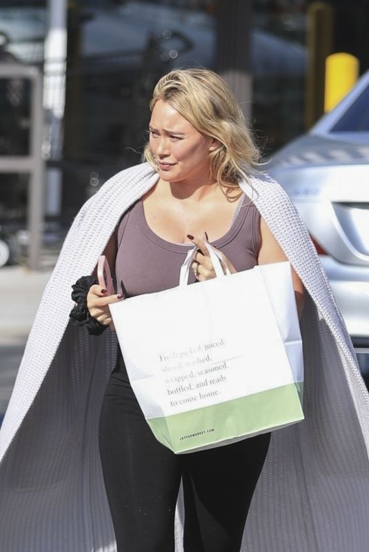 Pregnant HILARY DUFF Out Shopping in Los Angeles 01/18/2024