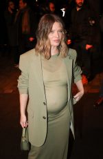 Pregnant MELANIE THIERRY Arrives at AMI – Alexandre Mattiussi Menswear Fall/Winter 2024-2025 Show at Paris Fashion Week 01/18/2024