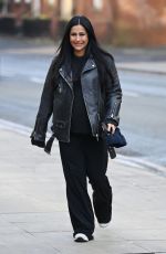 Pregnant SAIR KHAN Arrives at Sunday Well Spent Week Being Morning in Manchester 01/14/2024