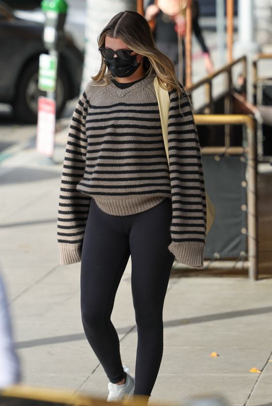 Pregnant SOFIA RICHIE Out for Lunch at Beverly Grill in Beverly Hills 01/30/2024