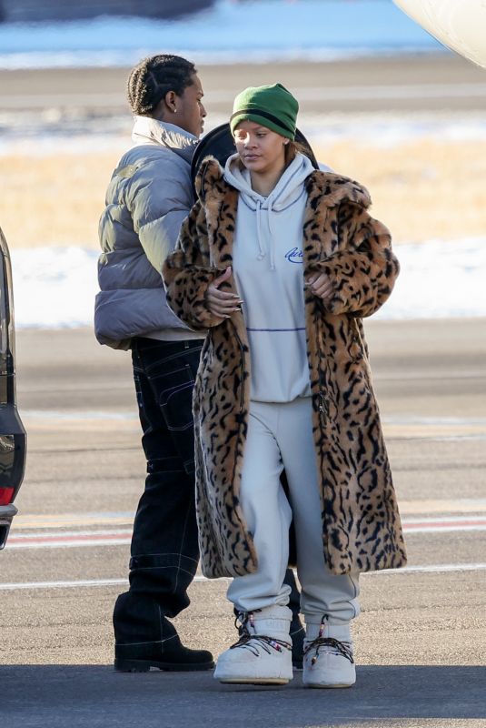 RIHANNA and ASAP Rocky Embark on a Flight from Aspen 01/03/2024