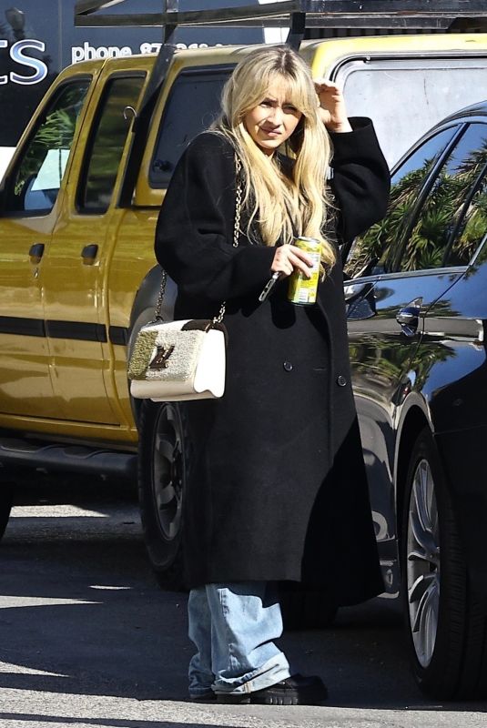 SABRINA CARPENTER Leaves Her Mother’s House in Los Angeles 01/10/2024