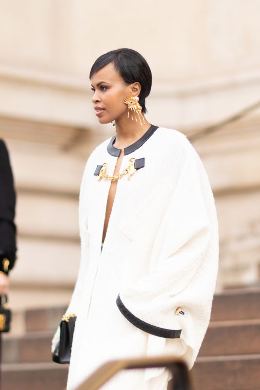 SABRINA ELBA Leaves Schiaparelli Show at Paris Fashion Week 01/22/2024