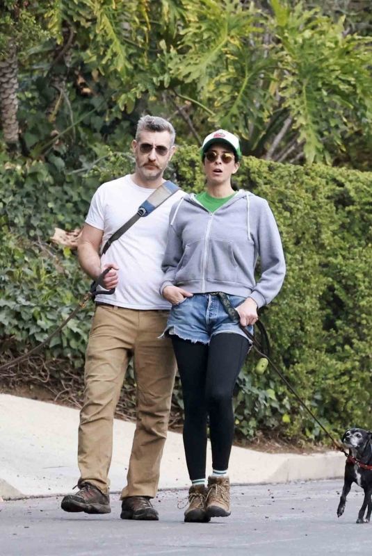 SARAH SILVERMAN and Rory Albanese Out Hikinig in Los Feliz 01/15/2024