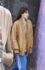 SCOUT WILLIS Out for a Dog Walk with a Friend in Silver Lake 01/05/2024