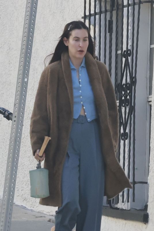 SCOUT WILLIS Out with Her Dog in Los Angeles 01/12/2024