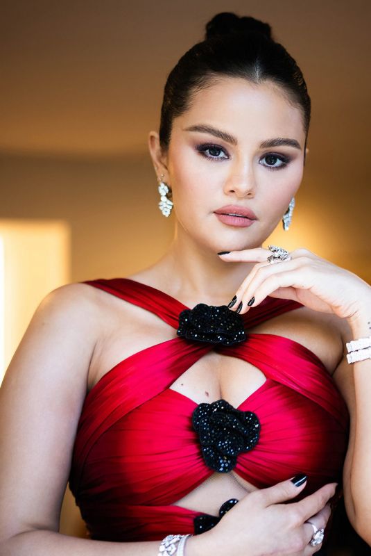 SELENA GOMEZ - Golden Globes Photoshoot, January 2024