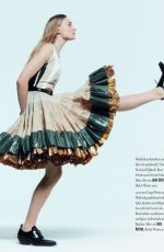 SOPHIE TURNER for Harper