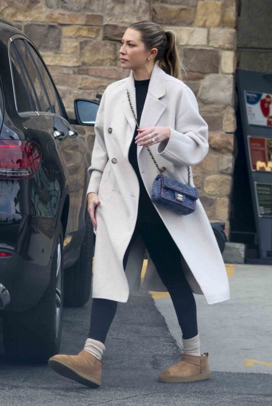 STASSI SCHROEDER Shopping at at Gelson