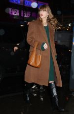 TAYLOR SWIFT Arrives at Electric Lady Studio in New York 01/09/2024