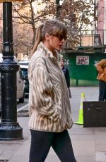 TAYLOR SWIFT Arrives at Electric Lady Studios in New York 01/11/2024