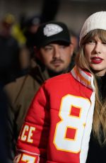 TAYLOR SWIFT at Miami Dolphins vs Kansas City Chiefs AFC WC Playoff Game in Kansas City 01/13/2024