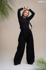 TAYLOR TOMLINSON for Stylecaster, November 2023