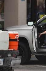 TORI SPELLING Leaves a UPS Store in Los Angeles 01/19/2024