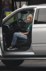 TORI SPELLING Leaves a UPS Store in Los Angeles 01/19/2024
