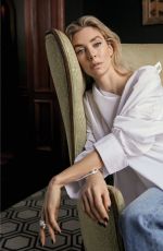 VANESSA KIRBY in L