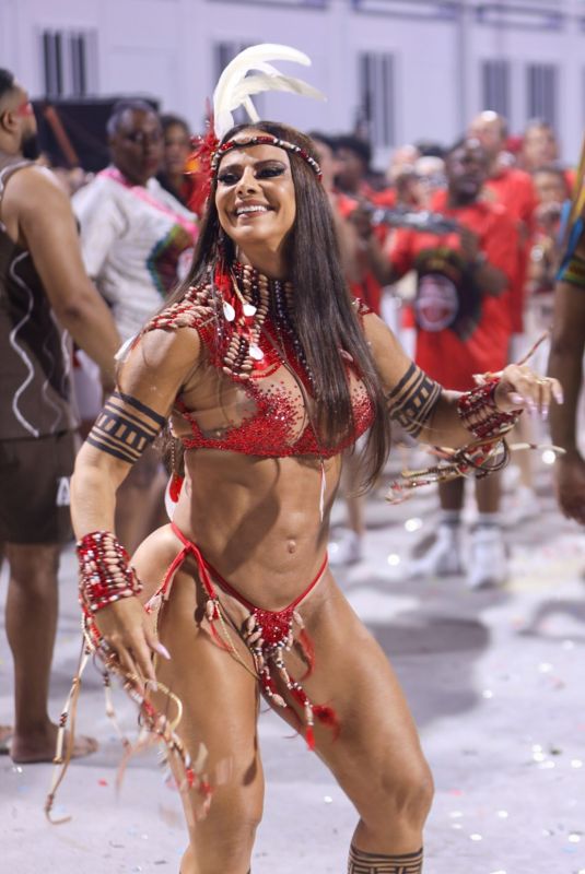 VIVIANE ARAUJO at Rainha de Bateria at Salgueiro