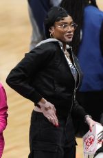 WINNIE HARLOW at Washington Wizards Game an Capital One Arena in Washington 01/08/2024
