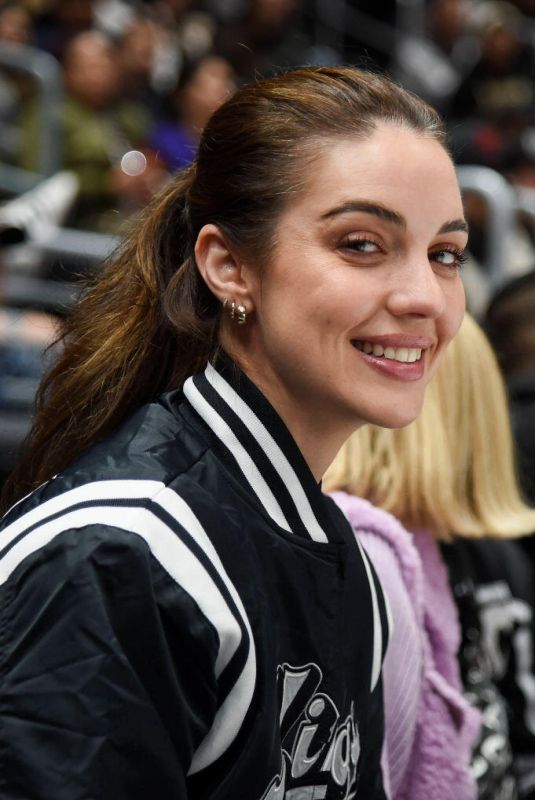 ADELAIDE KANE at San Jose Sharks vs Los Angeles Kings NHL Game in Los Angeles 01/22/2024