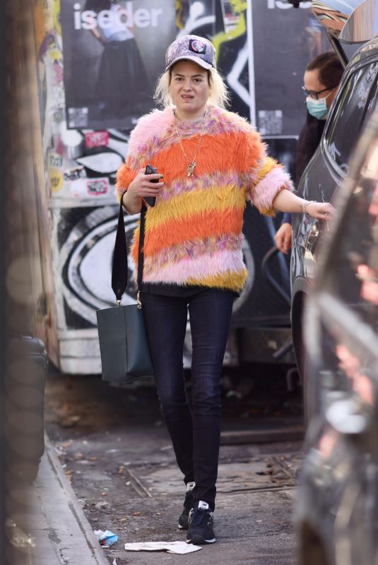 ALISON MOSSHART Out and About in New York 02/26/2024