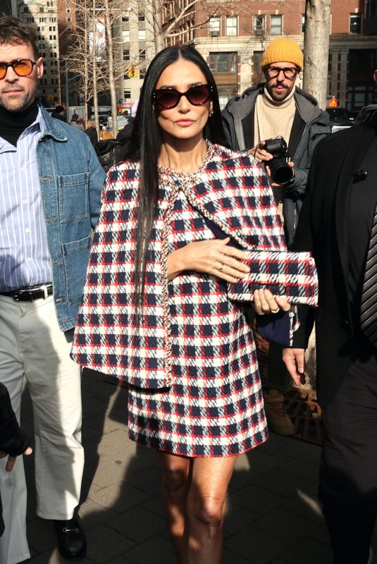 DEMI MOORE Arrives at Carolina Herrera Show at New York Fashion Week 02/12/2024