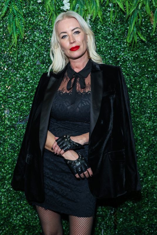 DENISE VAN OUTEN Celebrates Valentine