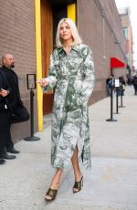 DEVON WINDSOR Arrives at Jason Wu Fashion Show in New York 02/11/2024