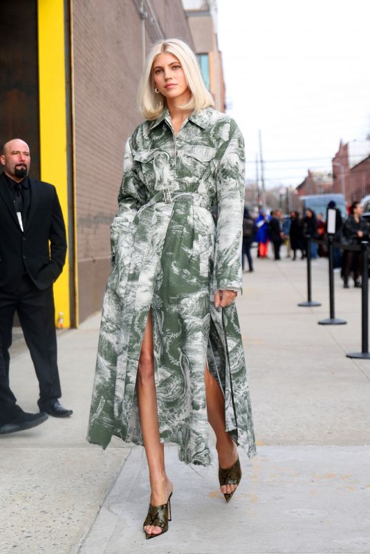 DEVON WINDSOR Arrives at Jason Wu Fashion Show in New York 02/11/2024