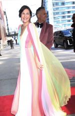 DREW BARRYMORE and Ross Mathews Arriving Back to The Drew Barrymore Show in New York 02/20/2024