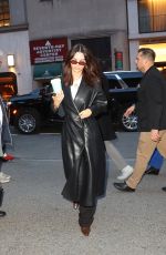 EMILY RATAJKOWSKI Arrives at Tory Burch Fashion Show in New York 02/12/2024