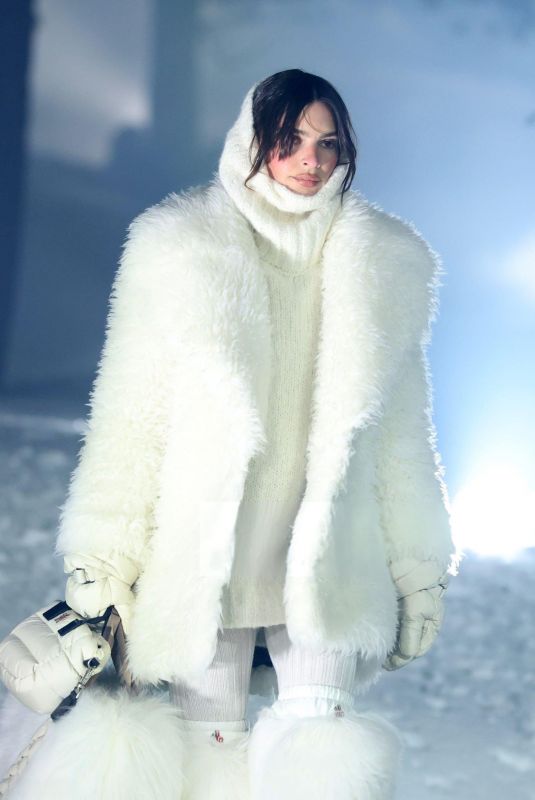 EMILY RATAJKOWSKI at Moncler FW24 Fashion Show in St Moritz 02/03/2024