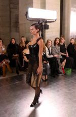 EMILY RATAJKOWSKI Walks Runway at Tory Burch Fashion Show in New York 02/12/2024