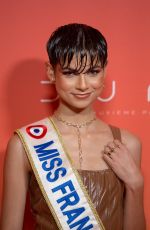 EVE GILLES at Dune: Part Two Premiere at Le Grand Rex in Paris 02/12/2024