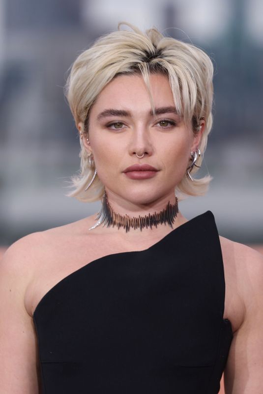 FLORENCE PUGH at Dune: Part Two Photocall in London 02/14/2024