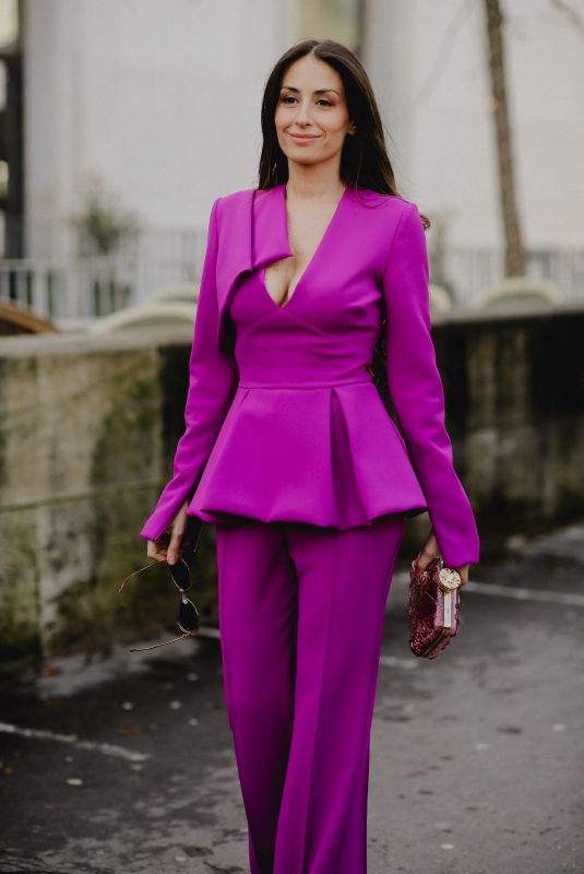 HIBA TAWAJI Arrives at Elie Saab Spring/Summer 2024 Haute Couture Show in Paris 01/24/2024