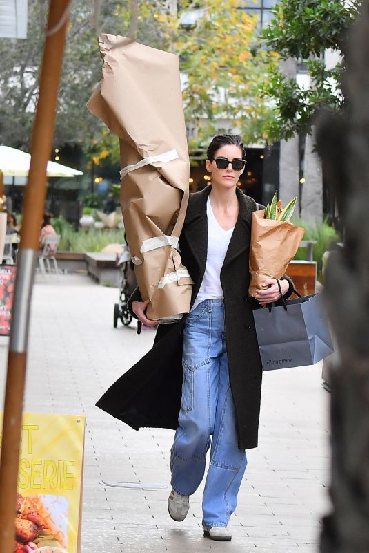 HILARY RHODA Out Shopping in Los Angeles 02/26/2024