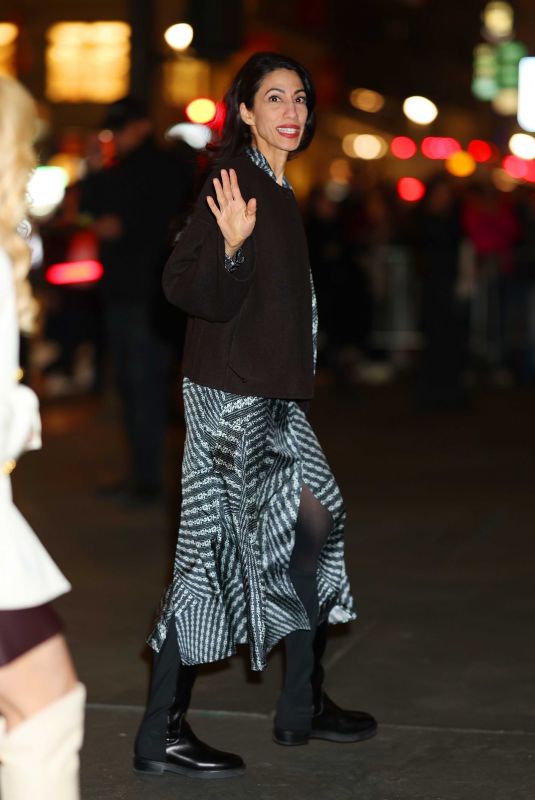 HUMA ABDEIN Arrives at Tory Burch Fashion Show in New York 02/12/2024