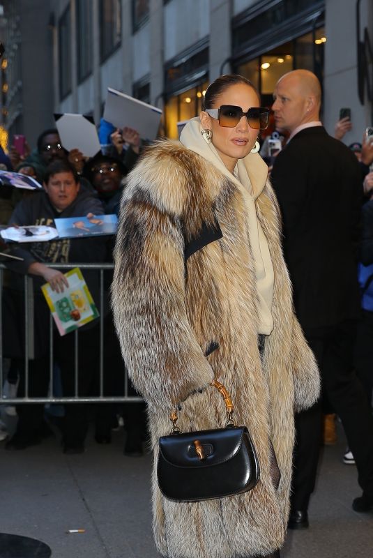 JENNIFER LOPEZ Arrives at Tonight Show Starring Jimmy Fallon