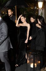 JISOO Arrives at Cartier 100th Anniversary Dinner in Paris 02/07/2024