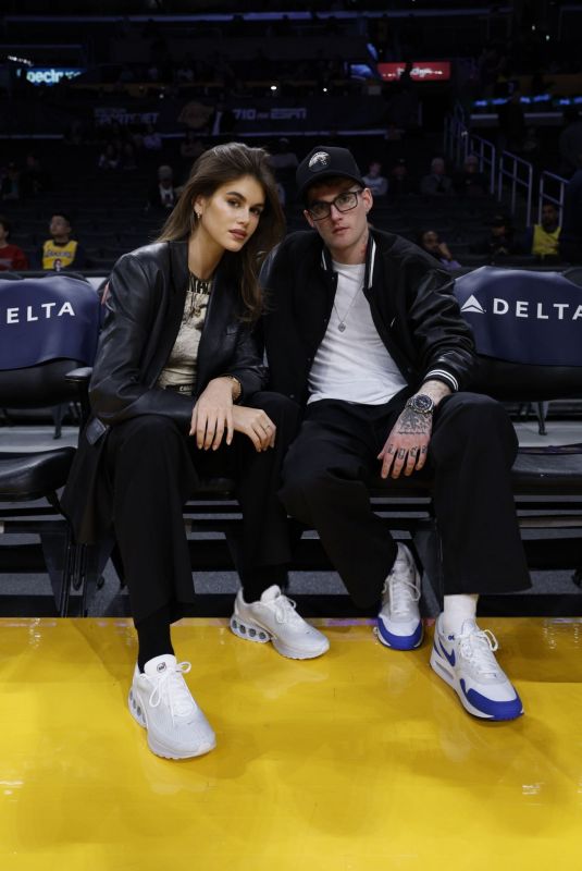 KAIA and Presley GERBER at LA Lakers vs San Antonio Spurs Game in Los Angeles 02/23/2024