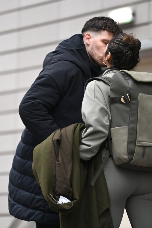 KAREN HAUER and Simon Davidson Leaves Their Hotel in Manchester 02/04/2024
