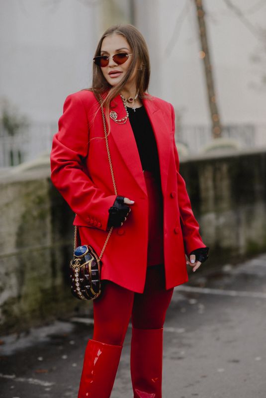 KAROLINA ZUBKOVA-MATTES Arrives at Elie Saab Spring/Summer 2024 Haute Couture Show in Paris 01/24/2024