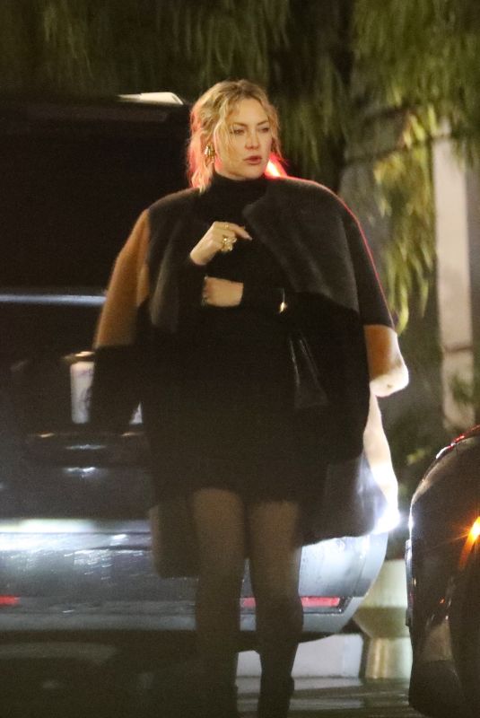 KATE HUDSON Leaves Sara Foster
