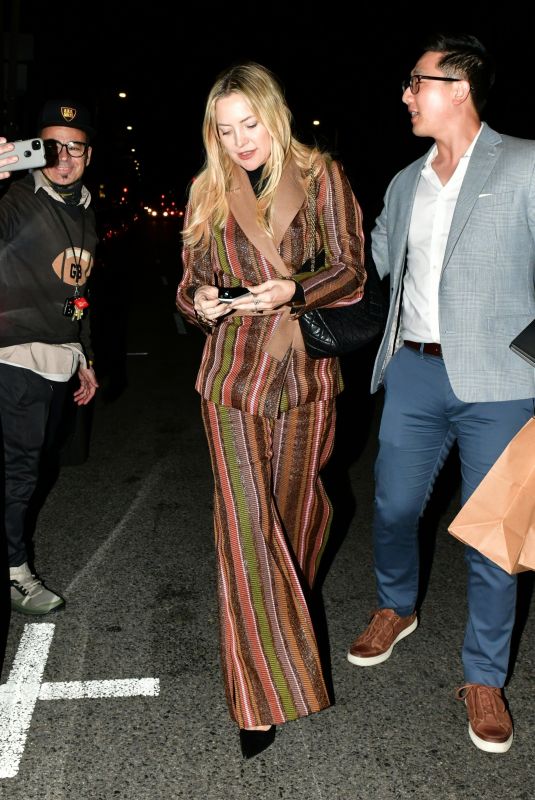 KATE HUDSON Out for Dinner with Friends in Beverly Hills 02/22/2024