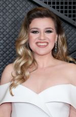 KELLY CLARKSON at 66th GRAMMY Awards in Los Angeles 02/04/2024
