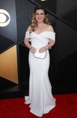 KELLY CLARKSON at 66th GRAMMY Awards in Los Angeles 02/04/2024
